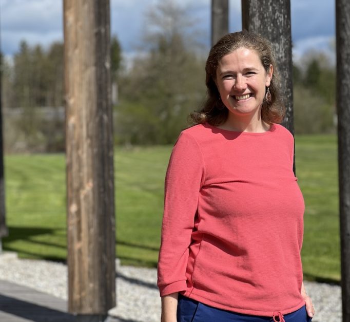 Dr. Elisabeth Uttenthaler, Psychologin auf der Sonneninsel Seekirchen